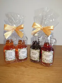 2er Liköre klein, Kräuterhoch³ Wildpflanzenschule im Chiemgau
