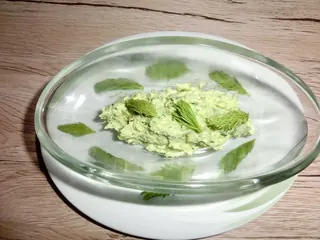 Fichtenwipfelbutter, Kräuterhoch³ Wildpflanzenschule im Chiemgau