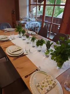 Gedeckter Tisch 22.10.21, Kräuterhoch³ Wildpflanzenschule im Chiemgau