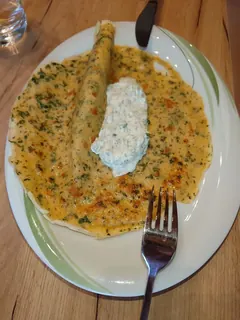 Kräuterpfannkuchen, Kräuterhoch³ Wildpflanzenschule im Chiemgau