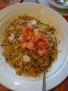 Wildkräuter Couscous, Kräuterhoch³ Wildpflanzenschule im Chiemgau